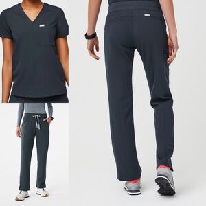 Women's ‘Dark Harbor’ Gray Scrub Set